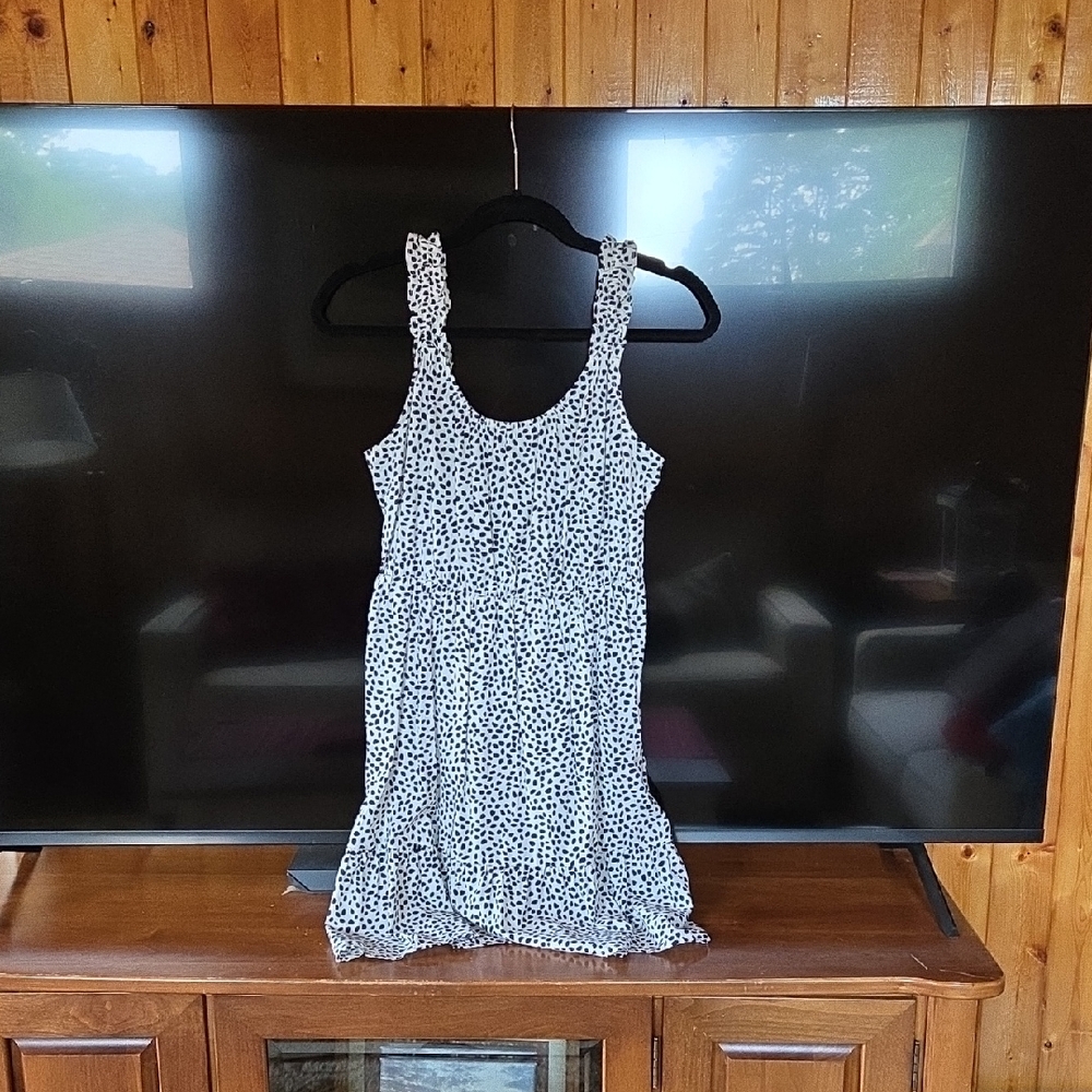 Banana Republic Navy and White Patterned Blouse